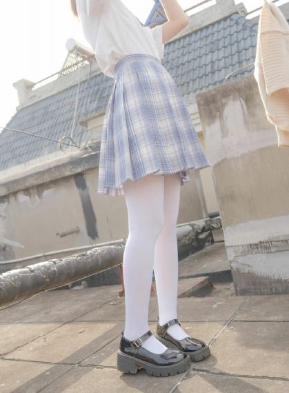善良美丽女邻居