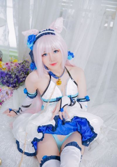 japan白嫩丰满老师xxhd