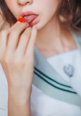 舌头钻到花缝裂缝h